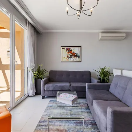 Lägenhet Serenity By The Sea Duplex Bougainville By Pikhost